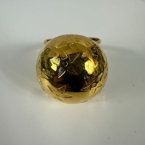 Celine Star Motif Ball Shape Scarf Ring Gold Tone - Picture 1 of 9